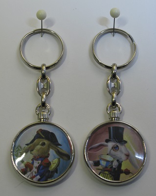 Porte-clés «Les lièvres» (présentant deux visuels en recto et verso) 7€(indisponible-sold out)